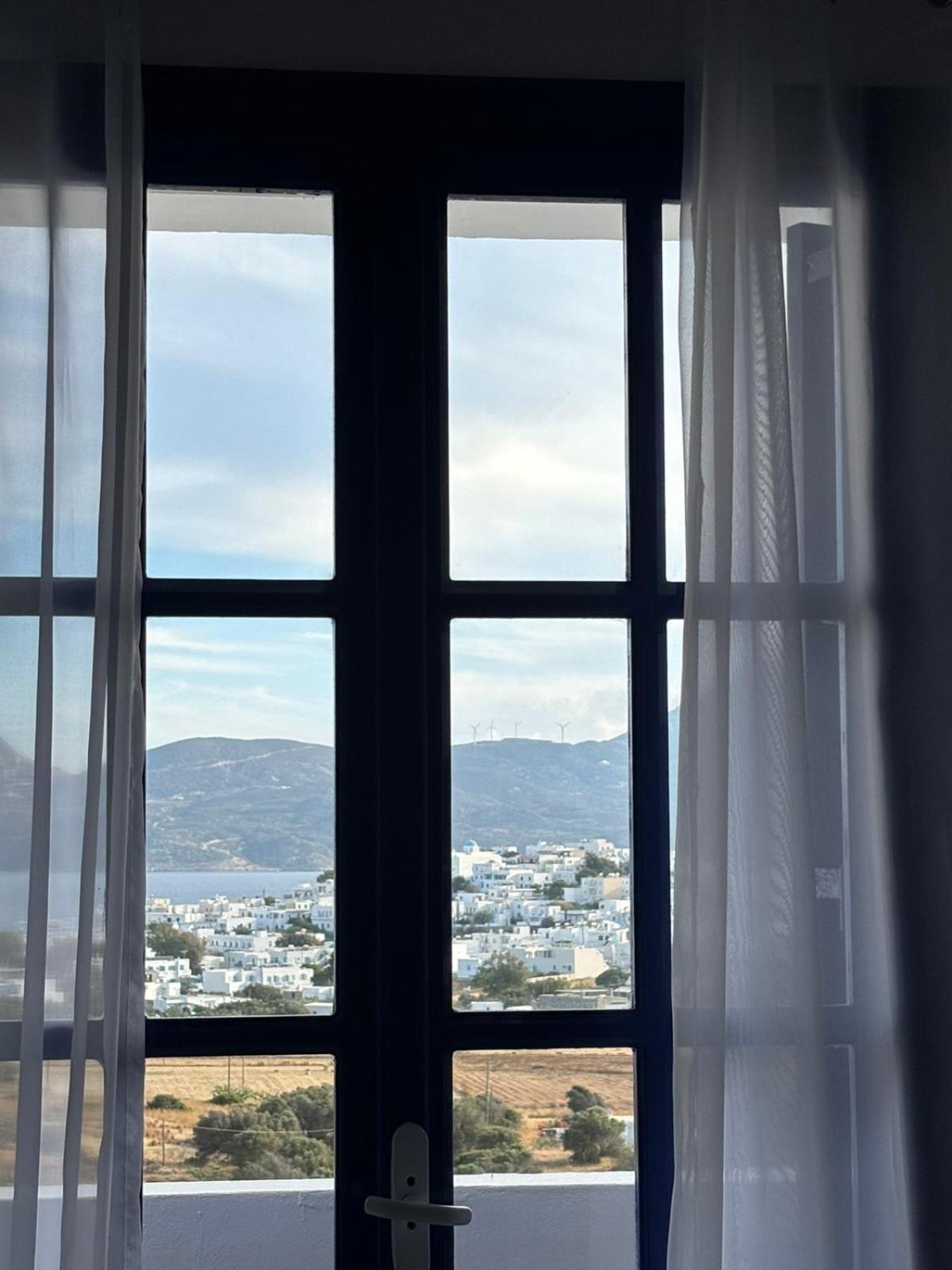Kapetan Giannis Hotel Adamantas  Bagian luar foto