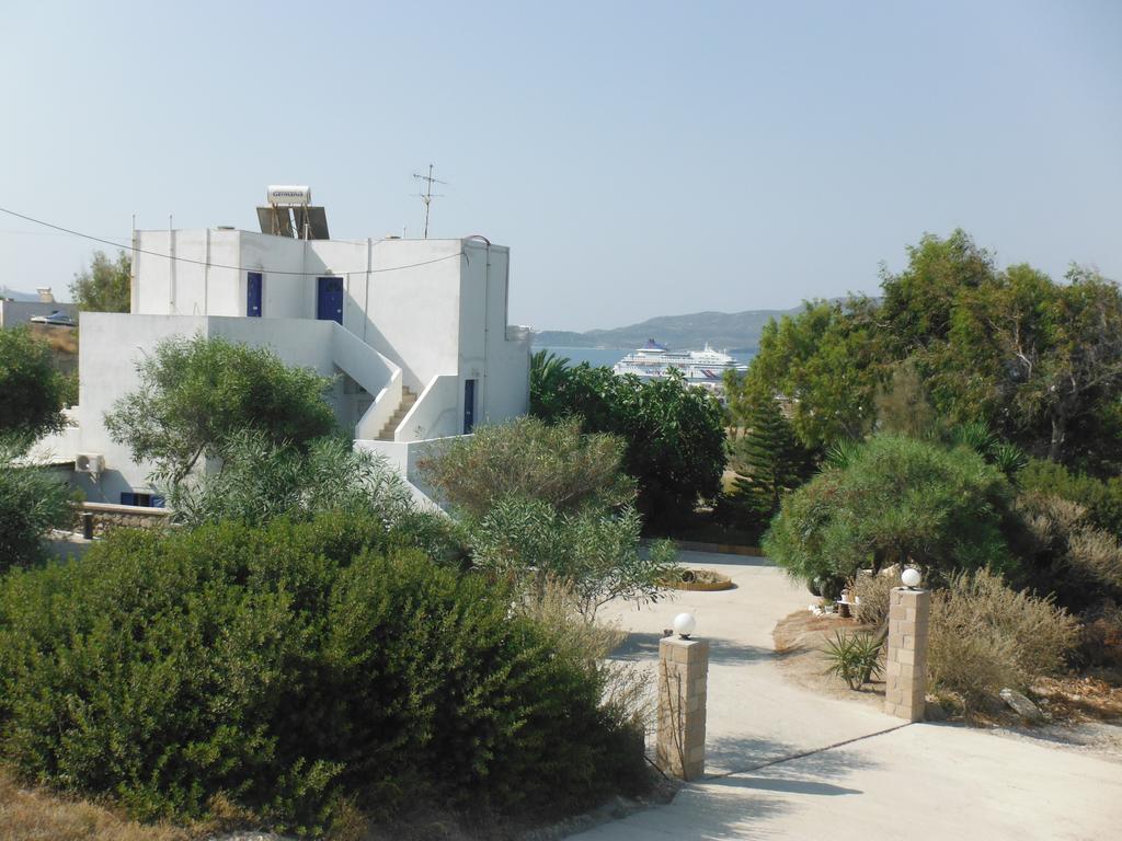 Kapetan Giannis Hotel Adamantas  Bagian luar foto
